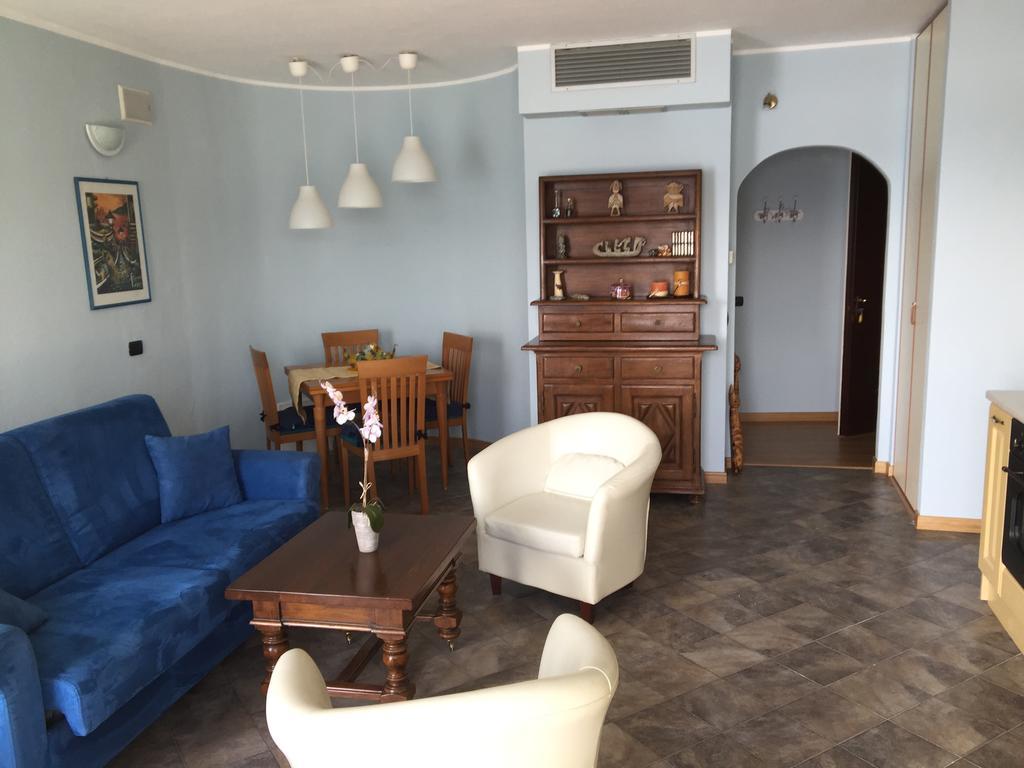 Appartamento Il Porto Baveno Exteriör bild